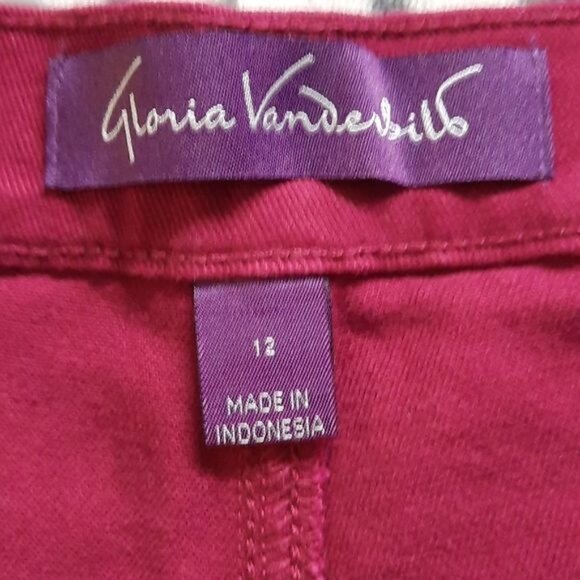 Gloria Vanderbilt NWT Amanda Classic Fit Tapered Jeans Size 12 - Picture 6 of 10